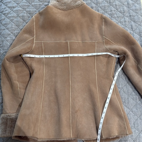 Reversible wool-trimmed Shearing Jacket - Picture 9 of 10